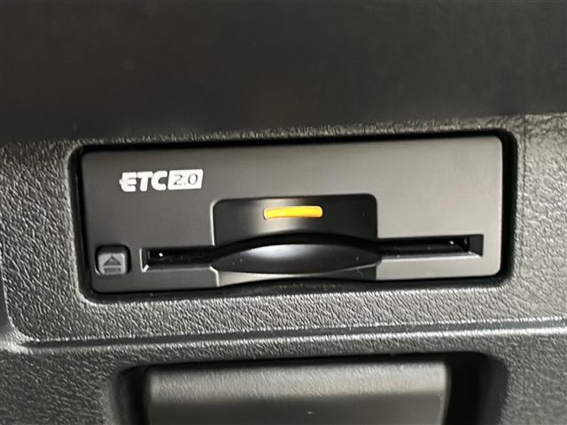 【　ETC　】今やカーライフにおける重要性はナビにも匹敵するのではないでしょうか？セットアップを行うことで利用可能になります！