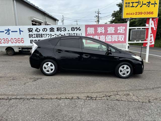 展示場横に自社整備工場も完備！　購入後のサポートも全力で対応させて頂きます！ご安心ください！