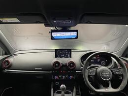 LIBERALA前橋ではドイツプレミアム御三家のBMW、M・BENZ、Audiをはじめとする数多くの輸入車を取り揃えております。是非ブランドの違いを較べて愉しんで下さい。新しい驚きと発見をお届け致します。