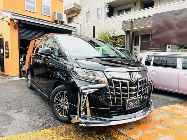 在庫車は店頭以外の置き場にある場合もごさいますので、ご来店の際にはお手数ですが事前にお電話で確認をお願い致します。