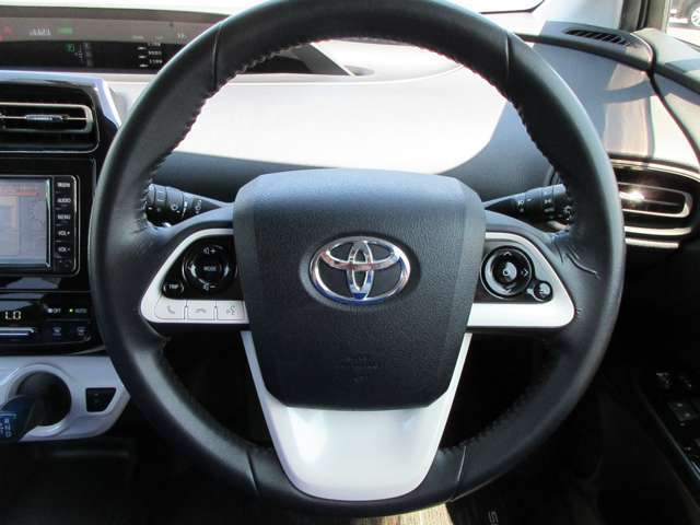 握りやすいハンドルで快適に運転が可能です！