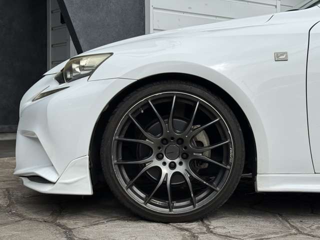 ご来店頂く全てのお客様をスタッフ一同笑顔で、お出迎えさせて頂きます。　些細なことでも構いませんので、ご連絡をお待ちしております。　　お問い合わせ電話番号は、0567-33-2088までお願い致します。