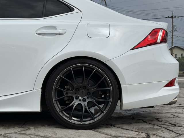 ご来店頂く全てのお客様をスタッフ一同笑顔で、お出迎えさせて頂きます。　些細なことでも構いませんので、ご連絡をお待ちしております。　　お問い合わせ電話番号は、0567-33-2088までお願い致します。