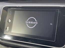 【ディスプレイオーディオ】視認性が高いディスプレイオーディオを装備♪操作性も良好で直感的なソース選択が可能です。