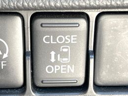 【パワースライドドア】スマートキーや運転席のスイッチでスライドドアの開閉が可能♪電動だから力を入れてドアを開ける必要が無く、小さいお子様でも、重い荷物を持っている時もラクに開け閉めできます♪