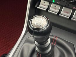 【フロア6速MT】走りの6速MT！！スポーティーな走行をお楽しみいただけます♪