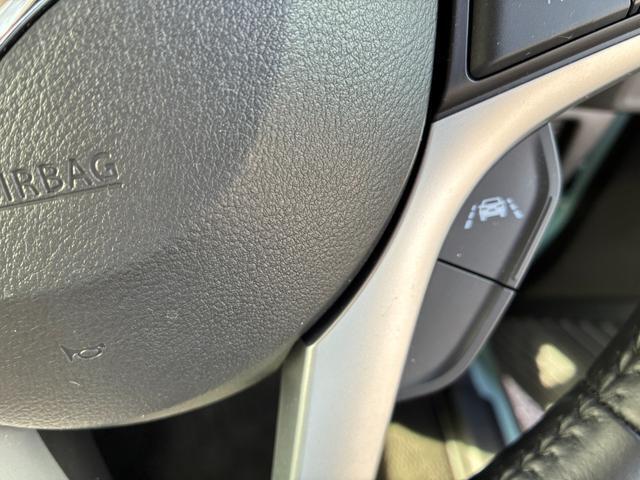 車線逸脱抑制機能装備で安心☆