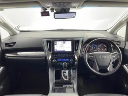 【インパネ全体】全方位で視界が広く、高い目線で運転もしやすいです！