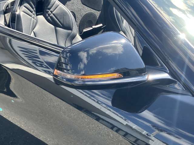 時を経ても深い魅力を放ち続けるBMW。より快適にお乗り頂くためにサポートプログラムをご用意しております。※認定中古車保証は登録日より最長4年間まで延長が可能です。(