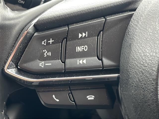 気になる車はすぐにお問い合わせください！画面右側の0066から始まる無料ダイヤルからお問い合わせ下さい！専門スタッフがお車のご質問にお答えいたします！