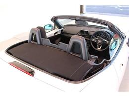 大好評のボディコーティング「ハイモースコート」もご納車までに施工可能。雨染みや線傷など中古車だからと諦めていませんか？ピカピカの状態でお乗り出しいただけます。