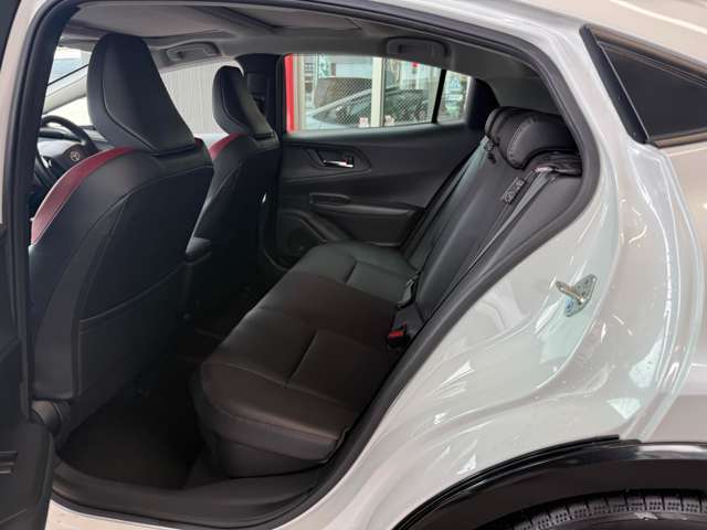 九州運輸局認定の民間車検工場を完備しておりますので、車検・点検もお任せ下さい！