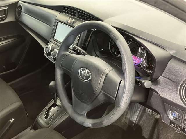 見通しのよいすっきりとした視界で、誰でも運転しやすいです。運転のしやすさは疲れにくさにも繋がりますよ♪