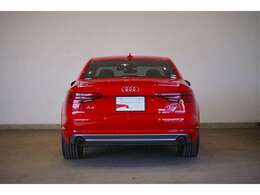 Audi A4 2.0 TFSI sport/マトリクスLEDヘッドライト/アルミホイール 5スポークYデザイン 7.5Jx17/