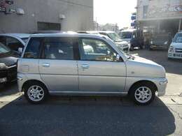 外装は、専任のスタッフが真心込めて丁寧にワックスをしておりますので、ピカピカに仕上がっております。　愛知　大治　格安　軽四　軽自動車　安い　中古車　　ジーフリー　G-FREE