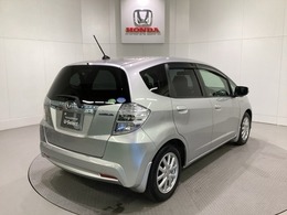 【Honda認定中古車 U-Select】　は3つの安心をお約束します。　1　Hondaのプロが整備した安心。 2　第三者機関がチェックした安心。　3　購入後もHondaが保証する安心。