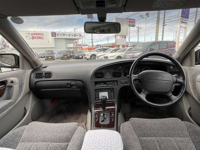 日産 インフィニティQ45 4.5 タイプV 油圧アクティブ