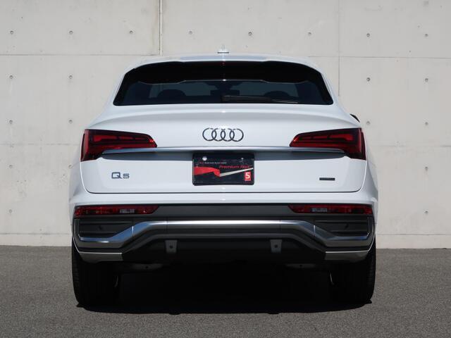 一目でAudiだと分かる特色を持つデザイン。