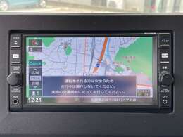 【ナビゲーション】ナビゲーションシステムも装備！不慣れな場所へのドライブも安心です。