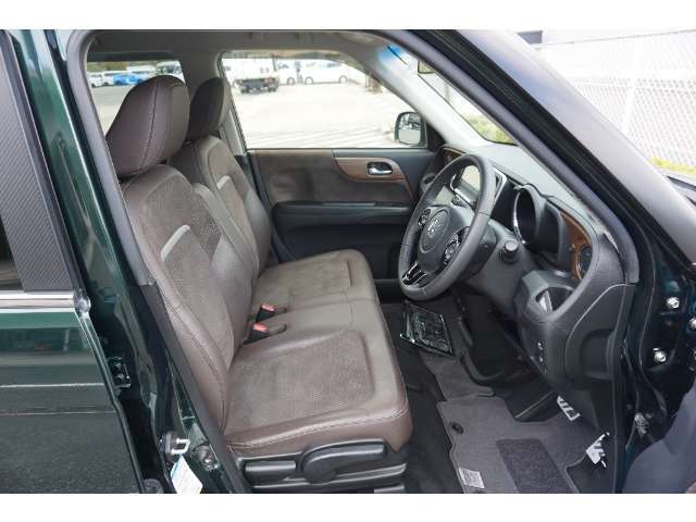 エアコンよりも暖かくなるのが早く、冬の時期や少し冷える日でも大活躍のシートヒーター付きです。