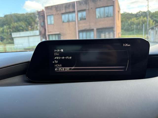 ガラスコーティングも行っております。溶剤を塗るだけではなくしっかりと磨きから施工させていただきますのでお車にワンランク上の輝きをお求めの方はぜひご相談ください♪