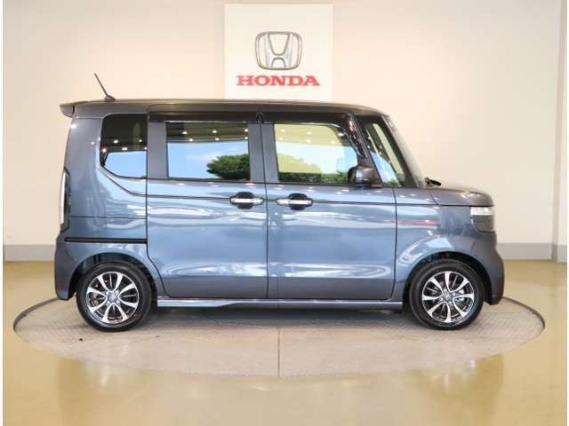 自動車保険・JAFも取り扱っております。また、お客様のご希望で保証延長（有償・一部の車種では取り扱いできません）もご準備しております。