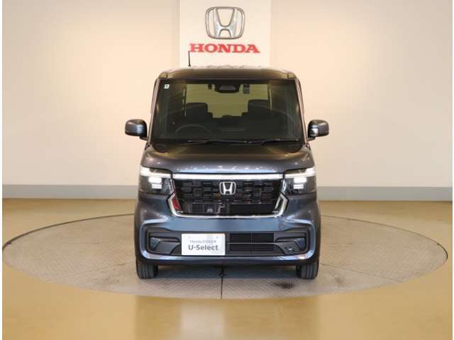 「自動車保険」と「あんしん特典」がひとつになったHondaのお店ならではの保険プランです。お客様のカーライフにより一層の安心をプラスします。