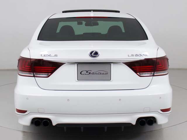 ★クリアランスソナー（前後コーナーセンサー）が付いています！フロント＆リアにセンサーがあり、障害物に近づくと警告音が鳴り、更にはマルチ画面上にも表示されます！すごく便利な人気装備です！！