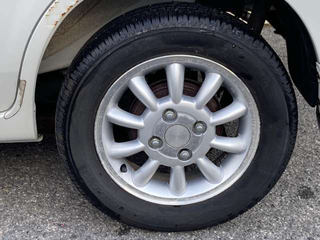 当社ではお車の販売だけではなく、ご購入後のアフターサービスにも力を入れております。安心してお乗り頂けるようにスタッフ一同真心こめてご対応させていただきます☆