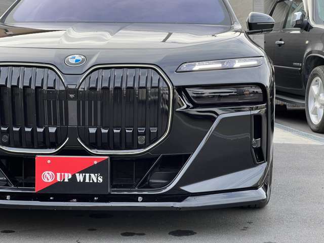BMW 7シリーズ 740i Mスポーツ 2023年 0.6万キロ (大阪府) UP