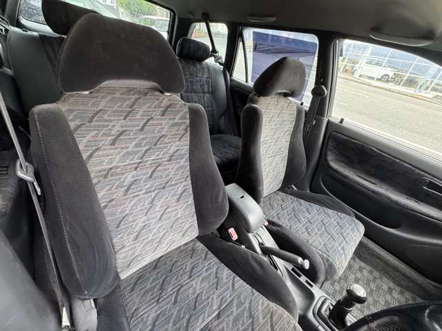運転席は使用する部分ですので、座り心地が重要です！ぜひ一度体感してください！！