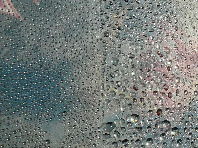 フロントガラス撥水加工により、雨天時の視認性がぐんと上がります！是非一度お試し下さい☆店頭にてでも機もございます☆