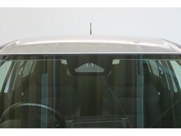 【安全装備】ミリ波レーダーと単眼カメラの組み合わせにより、検知対象を車両や歩行者、自転車，自動二輪車とし、交差点での検知にも対応した衝突被害軽減ブレーキ「デュアルセンサーブレーキサポートII」を搭載◎
