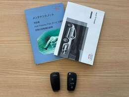 取扱説明書、保証書、スペアキーあります。またH21、22、23、25、27、29、R1、3、5の記録簿も残っています！