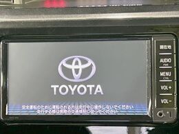 【純正ナビ】人気の純正ナビを装備。オーディオ機能も充実しており、Bluetooth接続すればお持ちのスマホやMP3プレイヤーの音楽を再生可能！毎日の運転がさらに楽しくなります！！