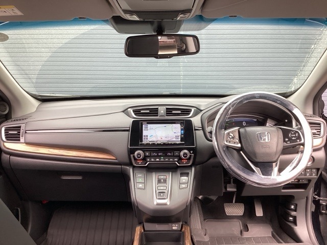 HONDA車が初めてという方でも扱いやすくわかりやすいインパネ周りとスイッチ類です♪