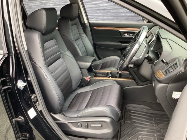 ☆内外装クリーニング☆全車入庫時にクリーニング済みですので、ご安心くださいませ♪