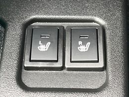 【シートヒーター】寒い日に重宝するシートヒーター！エアコンより早く温まってくれるので寒がりの人も安心ですね♪エアコンの温風は乾燥するから苦手、という方にもをおすすめです。