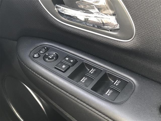 【窓操作部】軽い力で、窓を開けたり閉めたりすることができます！掲載箇所以外にご希望の写真がございましたら、お気軽にお問い合わせ下さい！メールや郵送でお送りさせていただきます。