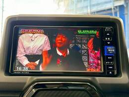 【純正ナビ】一体感のあるナビは、高級感ある車内を演出してくれます。Bluetooth再生などオーディオ機能も充実しておりますので、運転もより楽しめます♪