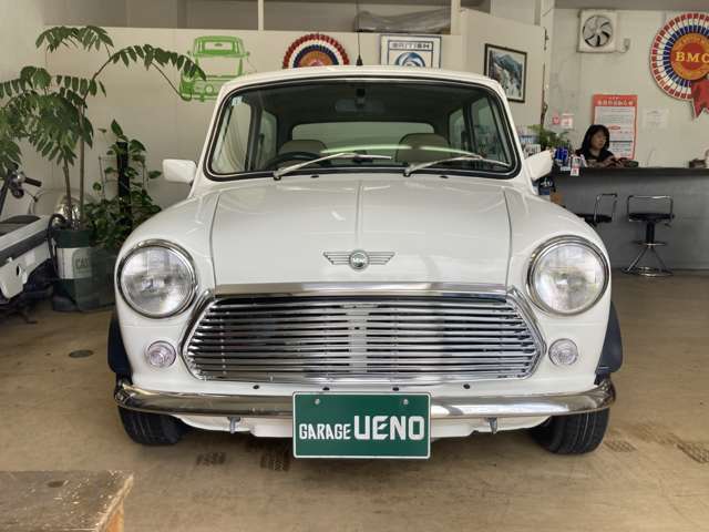 車高調、社外マフラー、ETC、革巻きステアリング、運転席エアバック、純正オーディオ、ローバー ミニ 入庫致しました♪お気軽にお問合せください★
