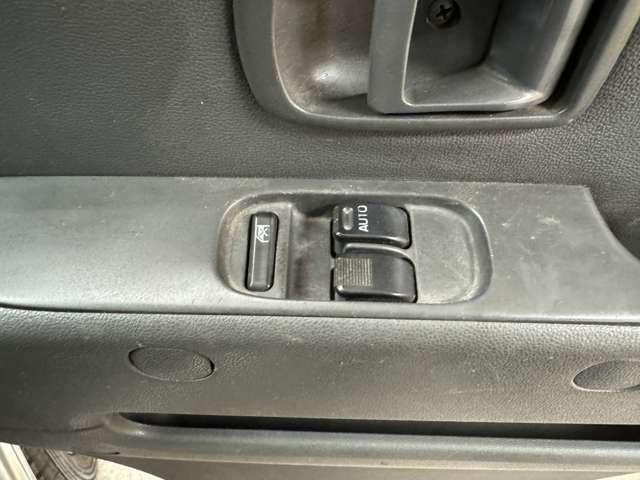 自社ローン カーライフTOKYO店！ カーセンサー掲載車以外にも在庫車輌多数！200台以上在庫しております！お探しの車が見つかります♪お気軽にご相談ください♪詳しくは弊社ホームページまで　→　http://loanok.jp