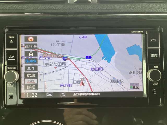 純正ナビゲーションです。ブルートゥースも使えて、TVも観れますよ！
