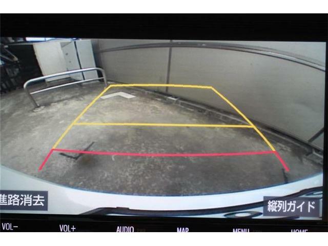 純正9インチSDナビが付いております！バックカメラも付いているのでナビ画面で後方を確認しながら駐車することが出来ます！
