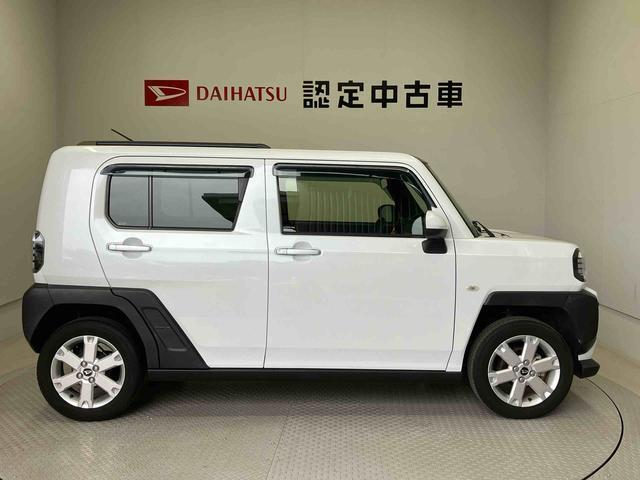 車両右側面からの写真になり。車をご覧になりたい時はお気軽に最寄りの店舗へご相談下さい。