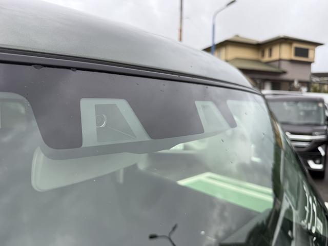デュアルカメラブレーキサポートや横滑り防止装置、車線逸脱警報機能などのサポート装備も充実♪