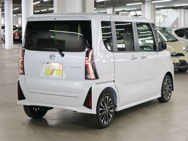 自社陸運局指定工場完備！国家資格車検検査員資格を持った整備士による整備。走行に関係のない所も不具合箇所があれば修理してお渡しいたします。