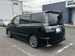 自社にて積載車を保有しております！周辺地域の方向けに納車時や万が一のトラブルの際の運搬を承っております。