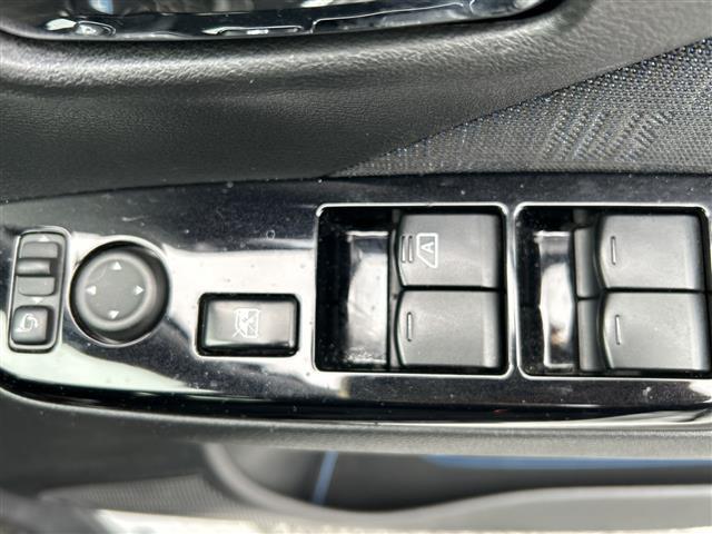 店頭在庫以外にも全国約4万台※の在庫から、ぴったりな1台をご提案します！※2023年10月現在の在庫台数です。売約済の可能性があります。