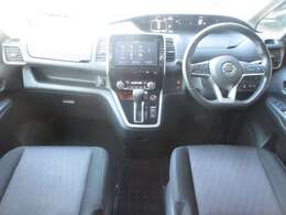 ご納車後も安心なプレミアム保証をご提案いたします。ナビや電装品、エアコンなども含めた600項目の充実した保証内容と安心のロードサービス付帯でサポートいたします。詳細はお尋ねください。